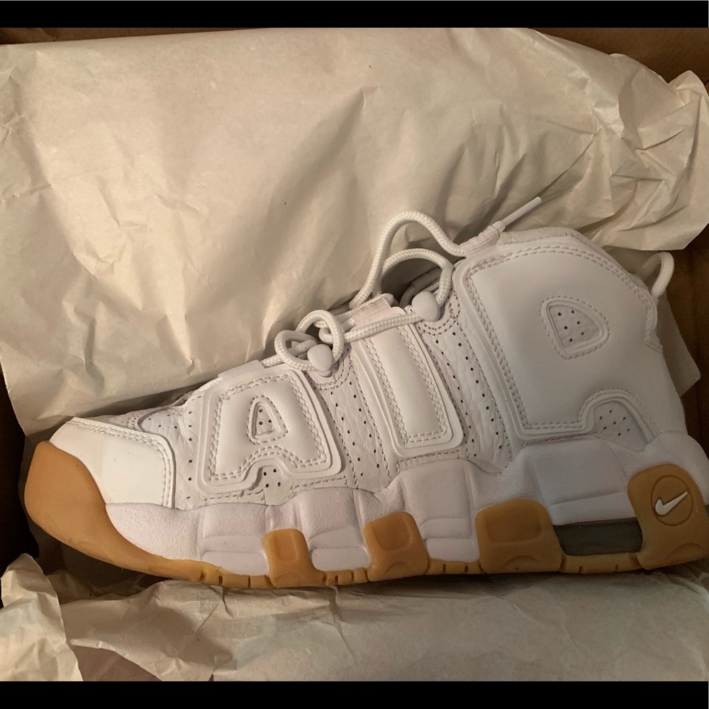 Nike air more uptempo